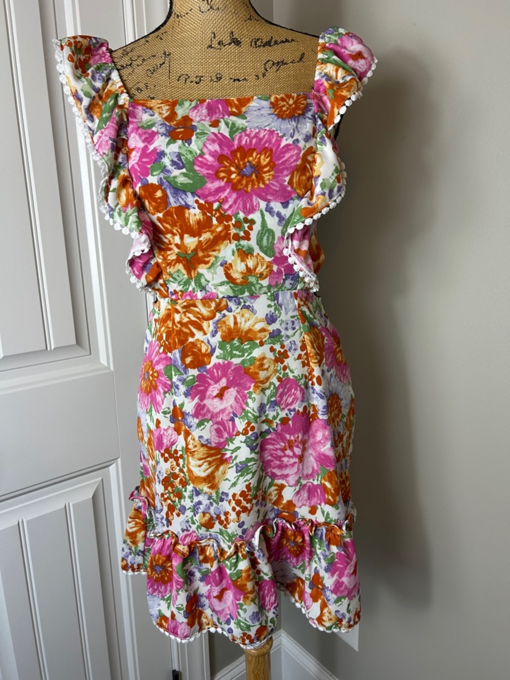 Hello Molly Floral Dress - Picture 2 of 6